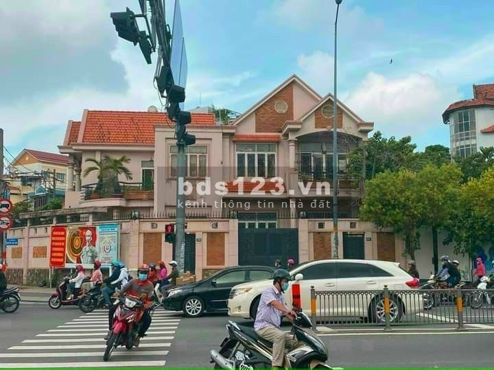 Cho thuê biệt thự góc 2MT Nguyễn Văn Trỗi, PN. DT 16x25m, 400m². Chỉ 450 triệu. LH 0911989098