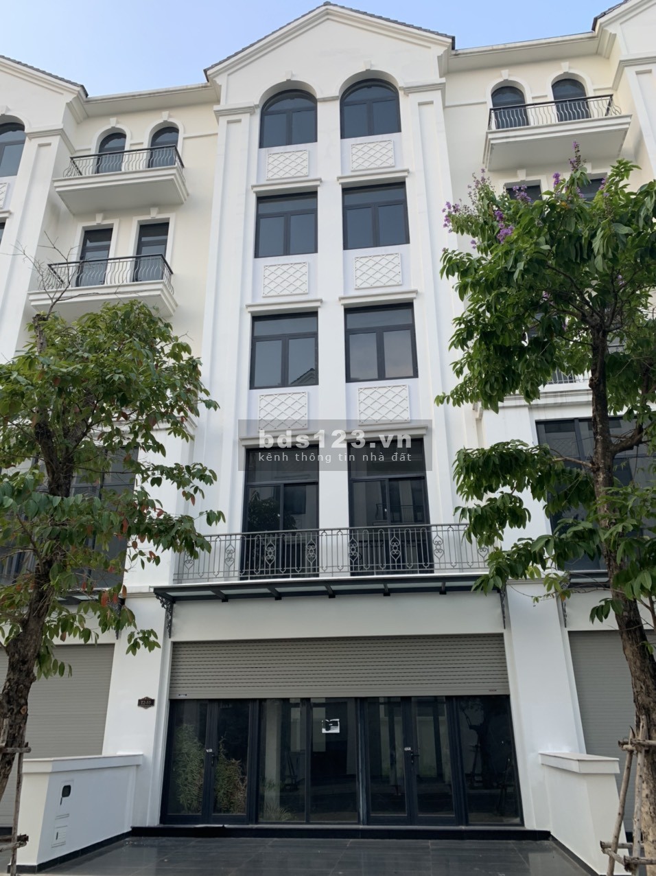 Chính chủ bán nhà phố Vinhomes Quận 9 chỉ 21tỷ btp