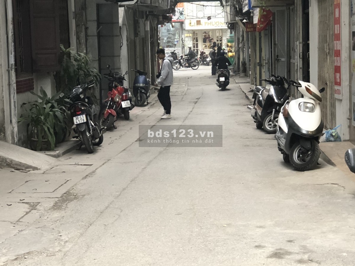 Chính chủ bán nhà số 208D (số 21), ngõ 210 Đội Cấn. Giá 12 tỷ