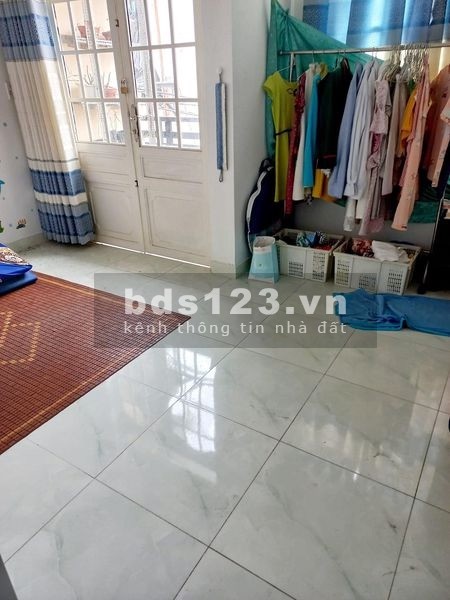 Bán nhà Nguyễn Văn Quỳ, quận 7 hẻm ba gác