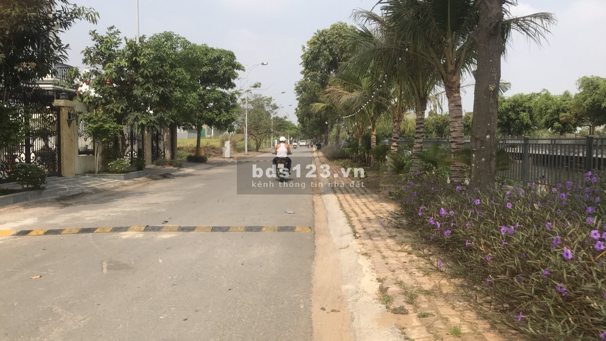 Tôi bán đất gấp 150m chỉ 1 tỷ 3 ngay KDC đông đúc