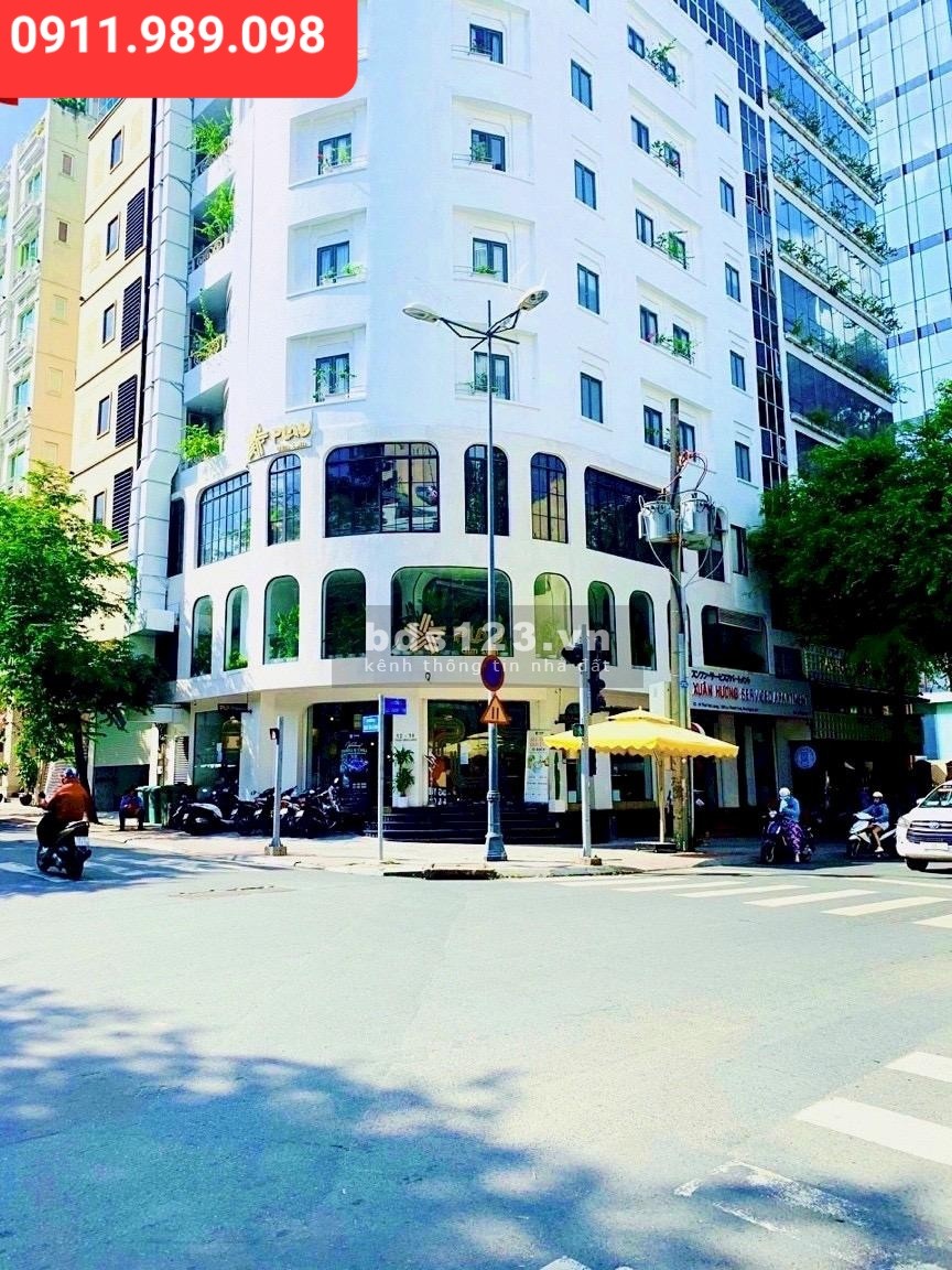 Cho thuê toà nhà 10 Tầng, góc 2mt Lê Thánh Tôn, Quận 1. Dt: 12*15m. Lh Quân: 0911989098.