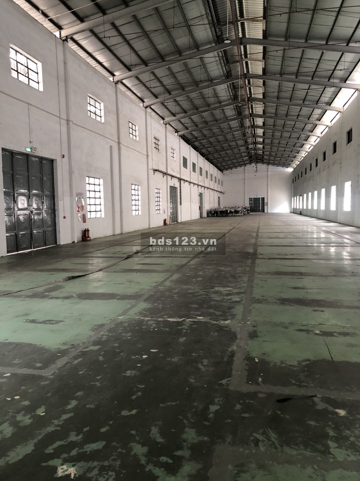 Chính chủ cần cho thuê kho xưởng 1400m2 ngay KCN Sóng Thần 1 phù hợp đa nghành ngề
