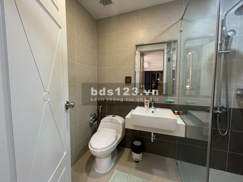Cho thuê căn hộ Officetel The Sun Avenue dt 35m2, giá 11 triệu/tháng, có nội thất