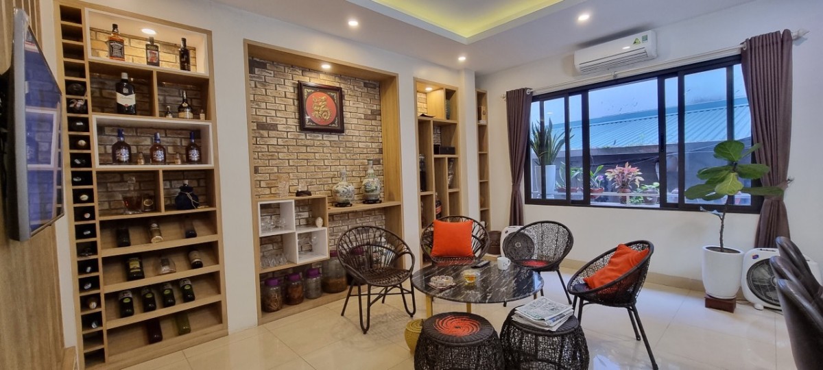 Hiếm có 102 - bán nhà siêu đẹp phố Âu Cơ 50m, ô tô, 5 tầng, nhỉnh 6 tỷ