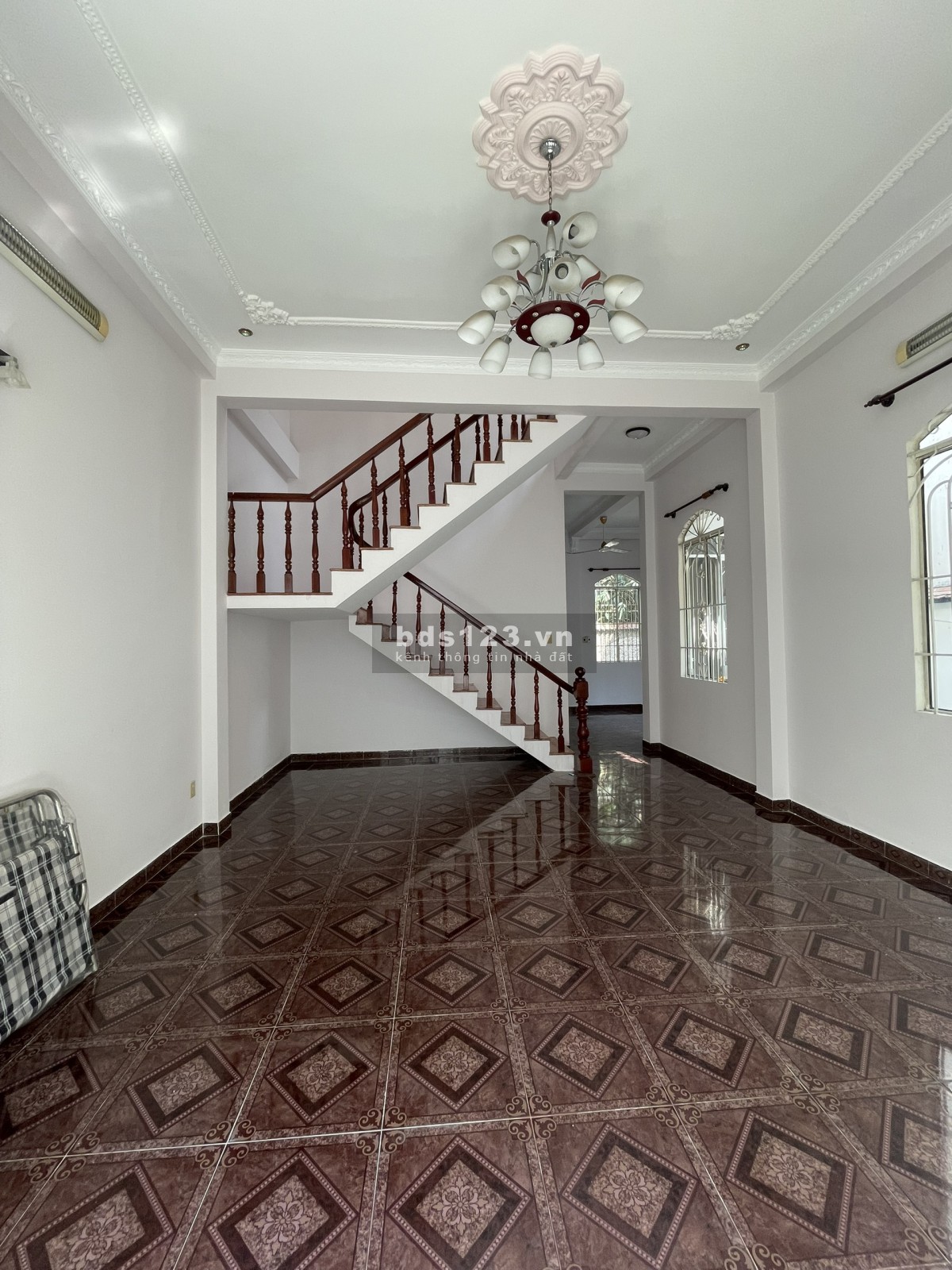 Cho thuê nhà mới sửa sạch đẹp trung tâm Gò Vấp