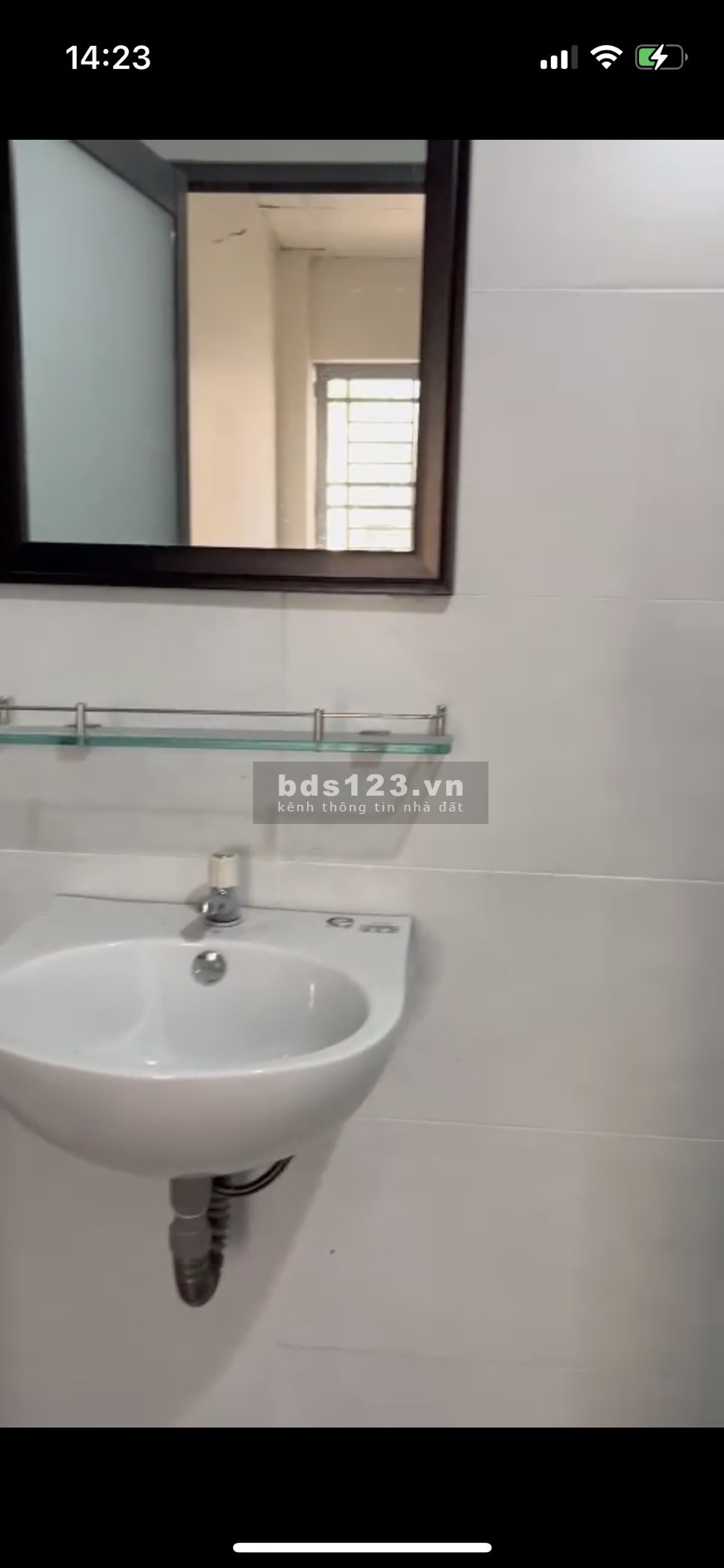 Bán nhà DT 96,9m², 1 trệt 1 lửng 2 lầu, 9WC riêng đang cho thuê 26,5 triệu/tháng, MTG