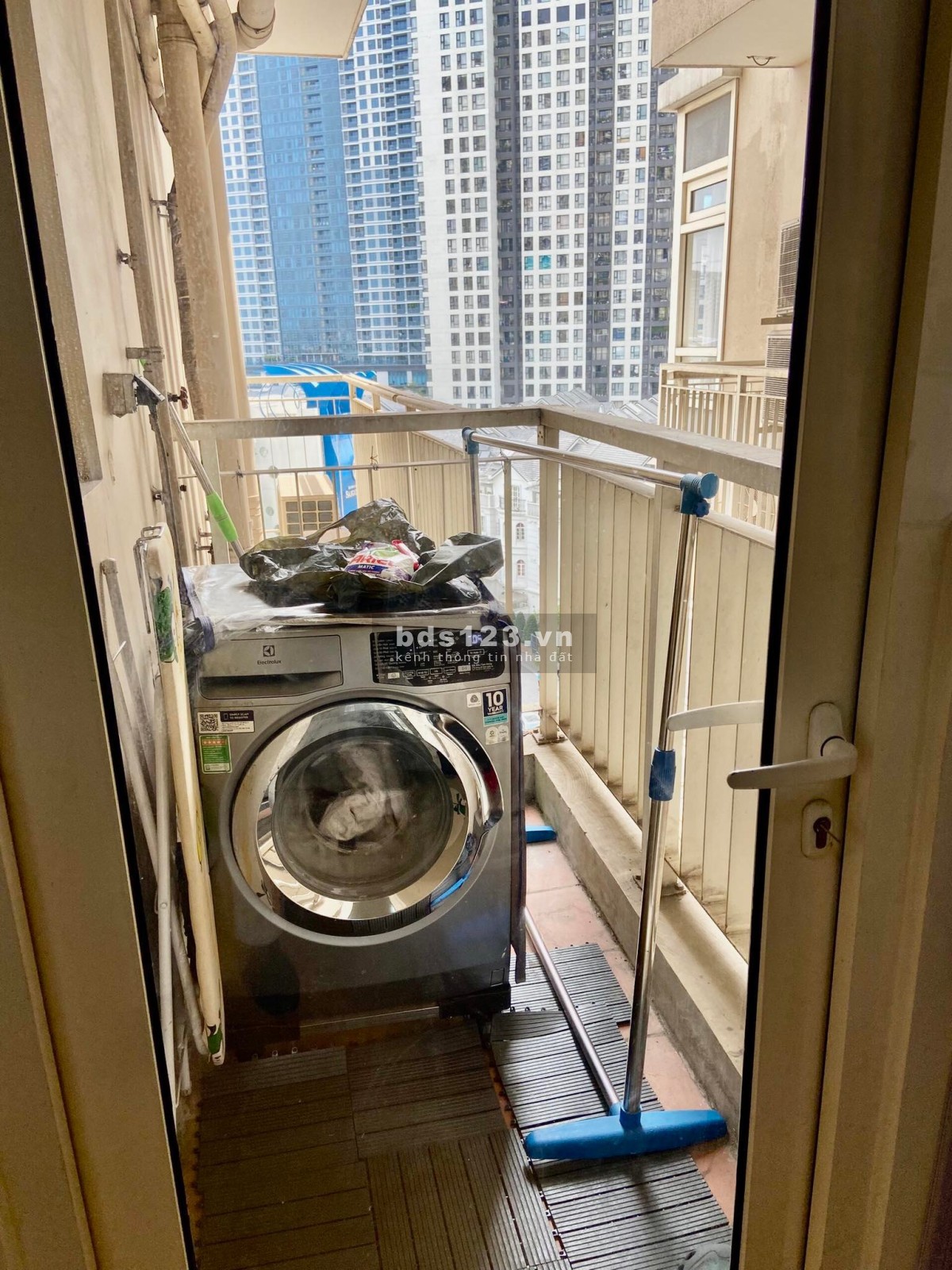 Hot !!! Cho thuê căn hộ giá rẻ 2PN tại SAIGON PEARL