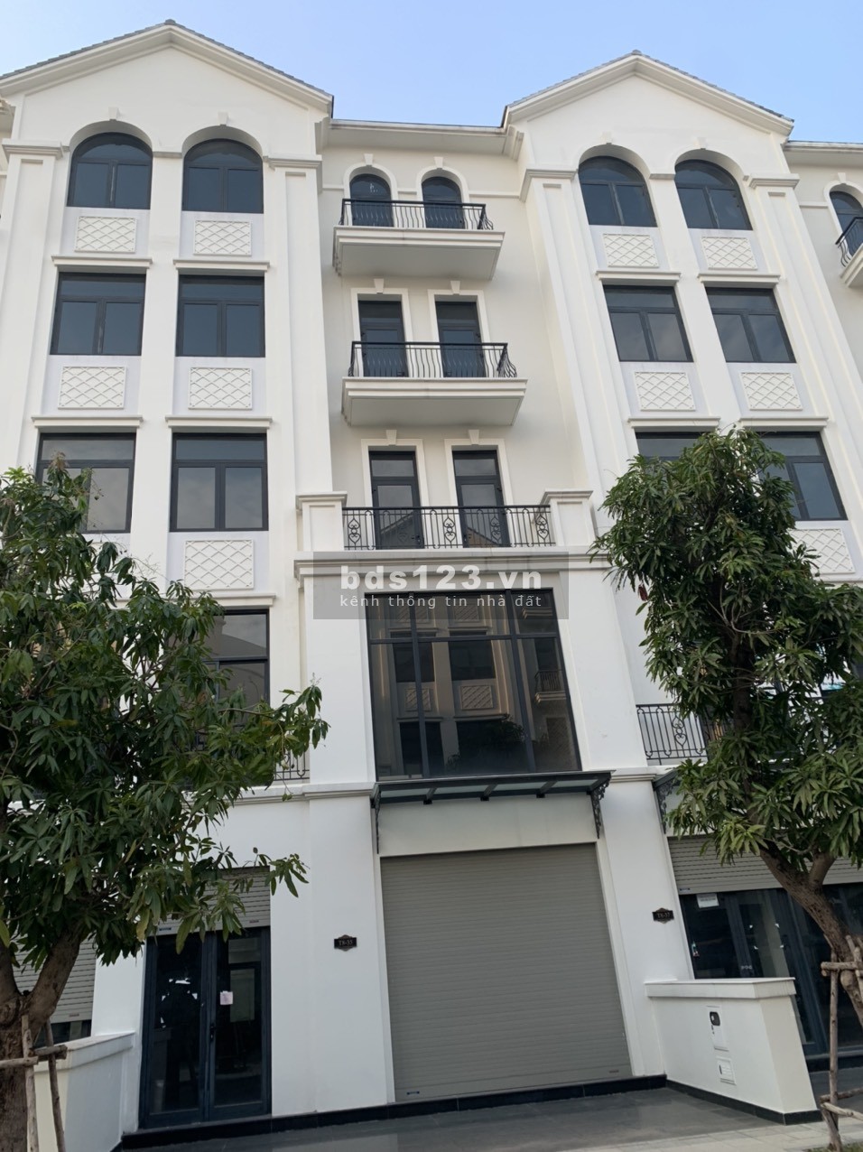 Nhà phố Vinhomes Quận 9 chỉ 26 tỷ, lời ngay 5 tỷ