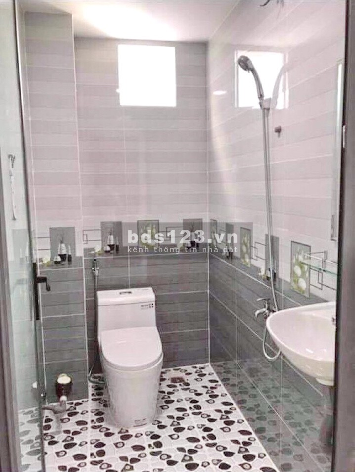 Bán CHDV 4 lầu 12PN hẻm 4m đường Âu Dương Lân Phường 3 Quận 8