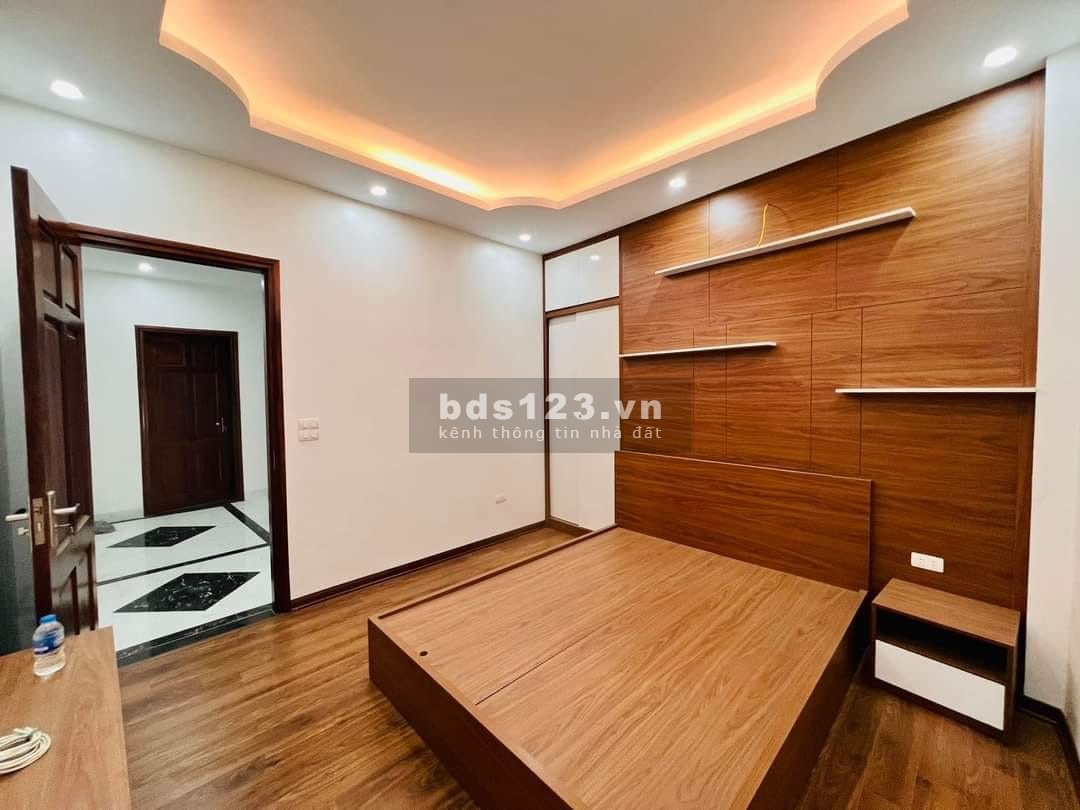 Bán nhà riêng nhỉnh 5 tỷ - khu vực đất vàng quận HBT - nhà nằm sát các trường đại học