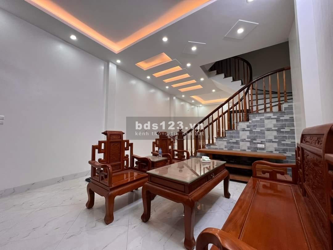 Bán nhà riêng nhỉnh 5 tỷ - khu vực đất vàng quận HBT - nhà nằm sát các trường đại học