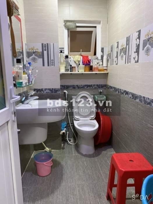 Bán nhà Hưng Hóa P.6 Tân Bình, 5 tầng hẻm 4m thông tứ tung, không quy hoạch.