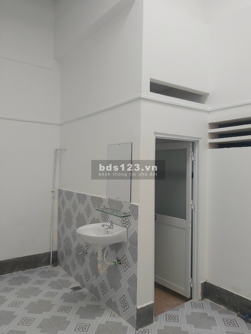 Bán nhà riêng hẻm 7m, Văn Cao, Phường Phú Thạnh, Tân Phú (4,3x18,5m nở hậu 4,5m)