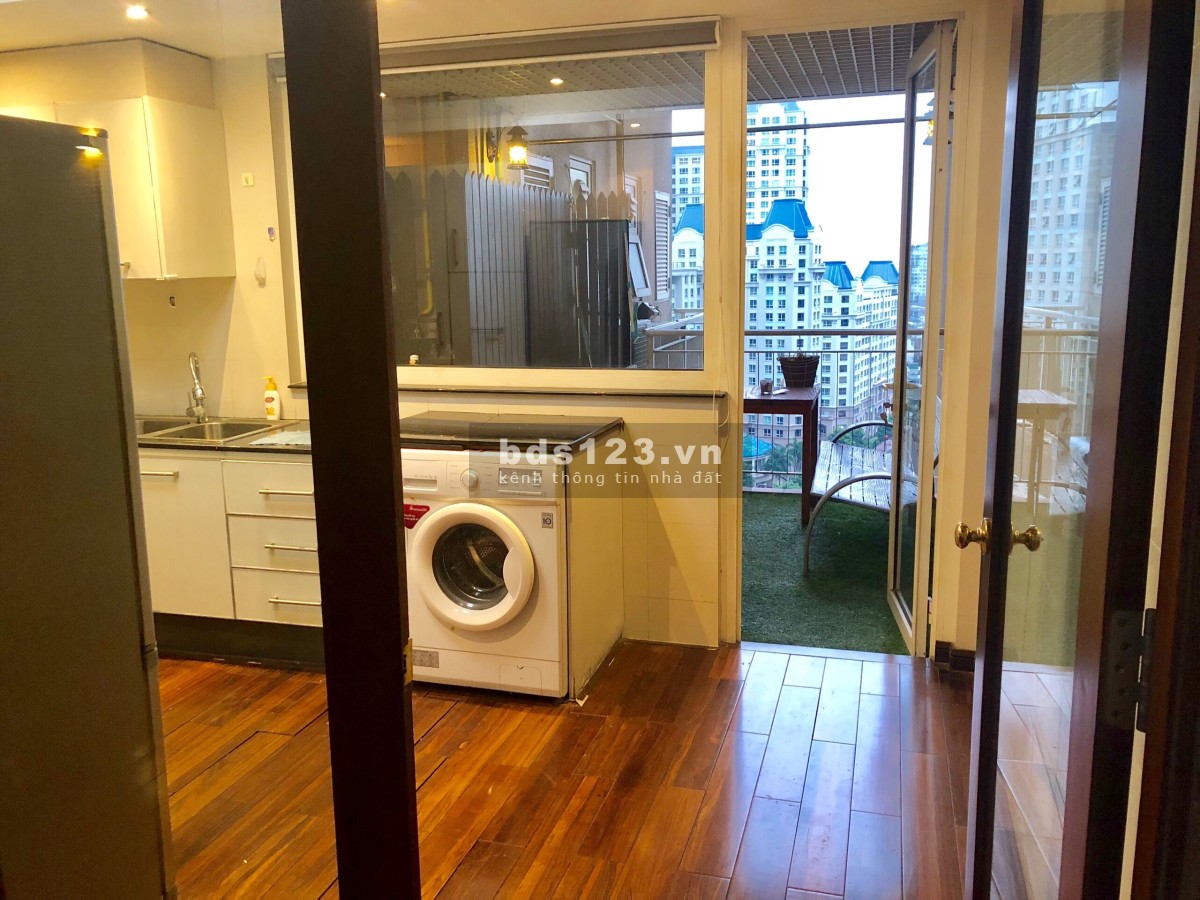 Cho thuê căn hộ 3PN 140m2 tại Saigon Pearl đầy đủ tiện nghi