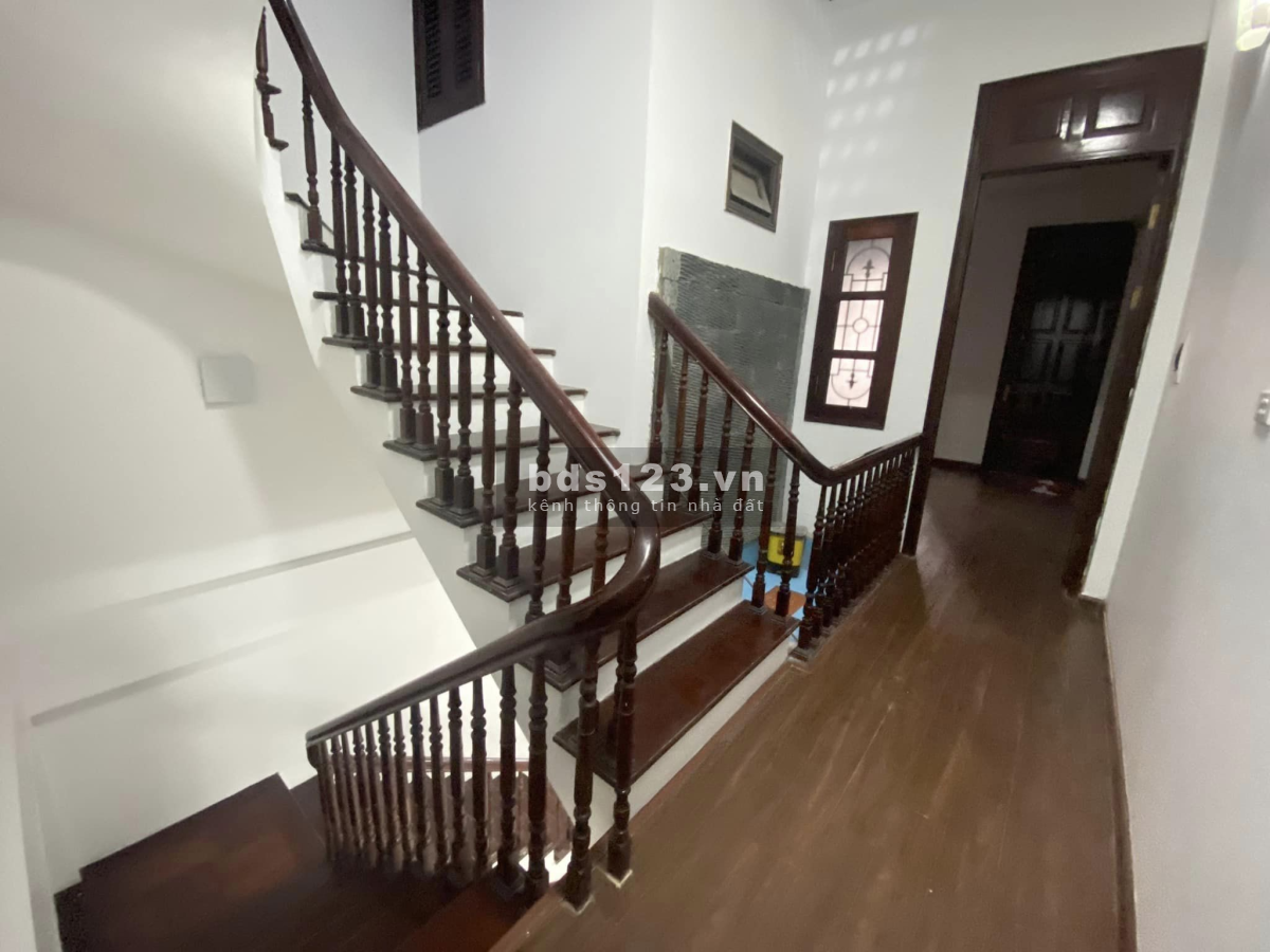 Bán nhà riêng mới xây tại Khương Đình, nhà đẹp, diện tích 38m, 5 tầng chỉ 4.1 tỷ