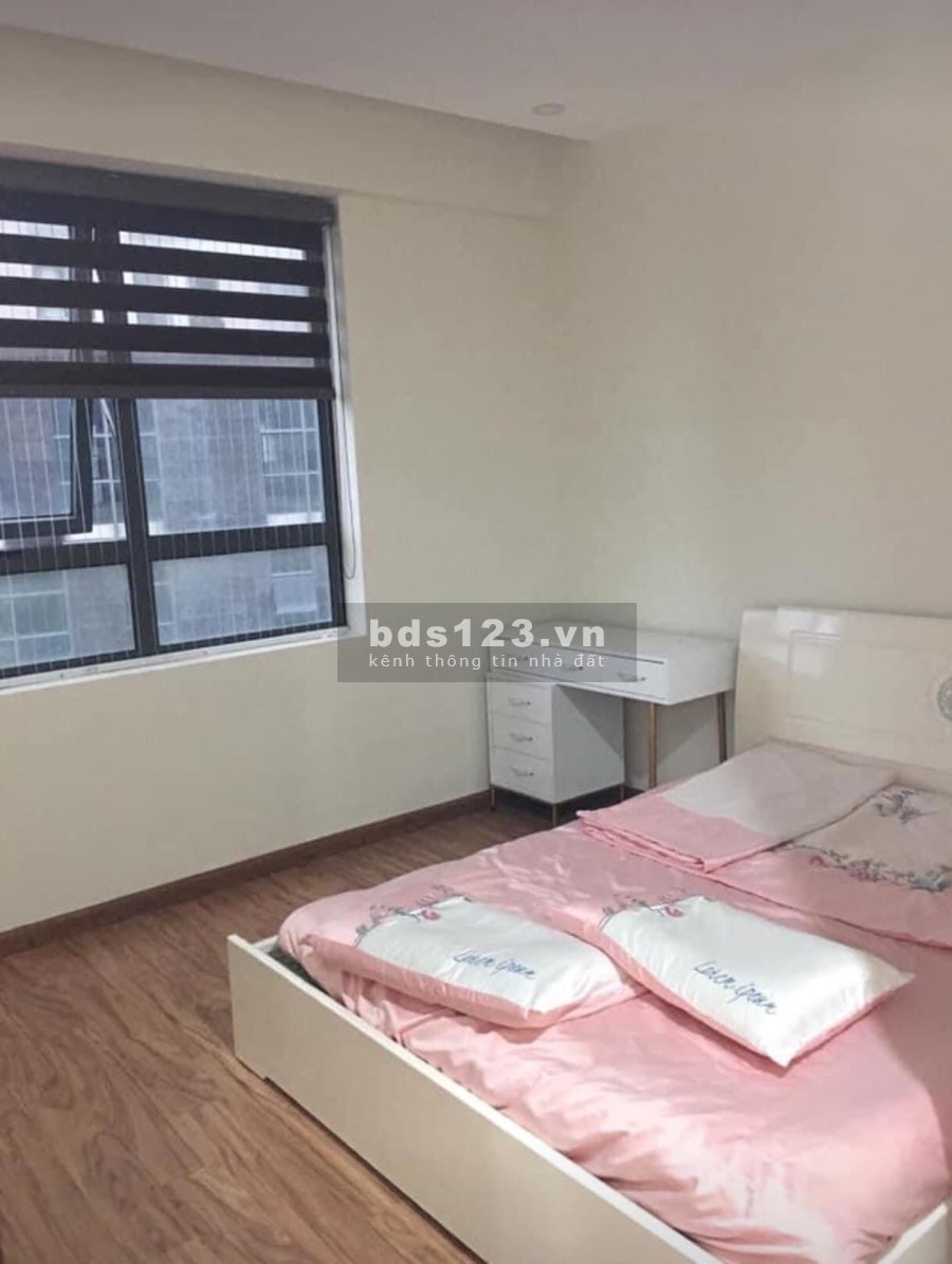 Tìm 1 nữ ở ghép chung cư 70m2 đủ đồ