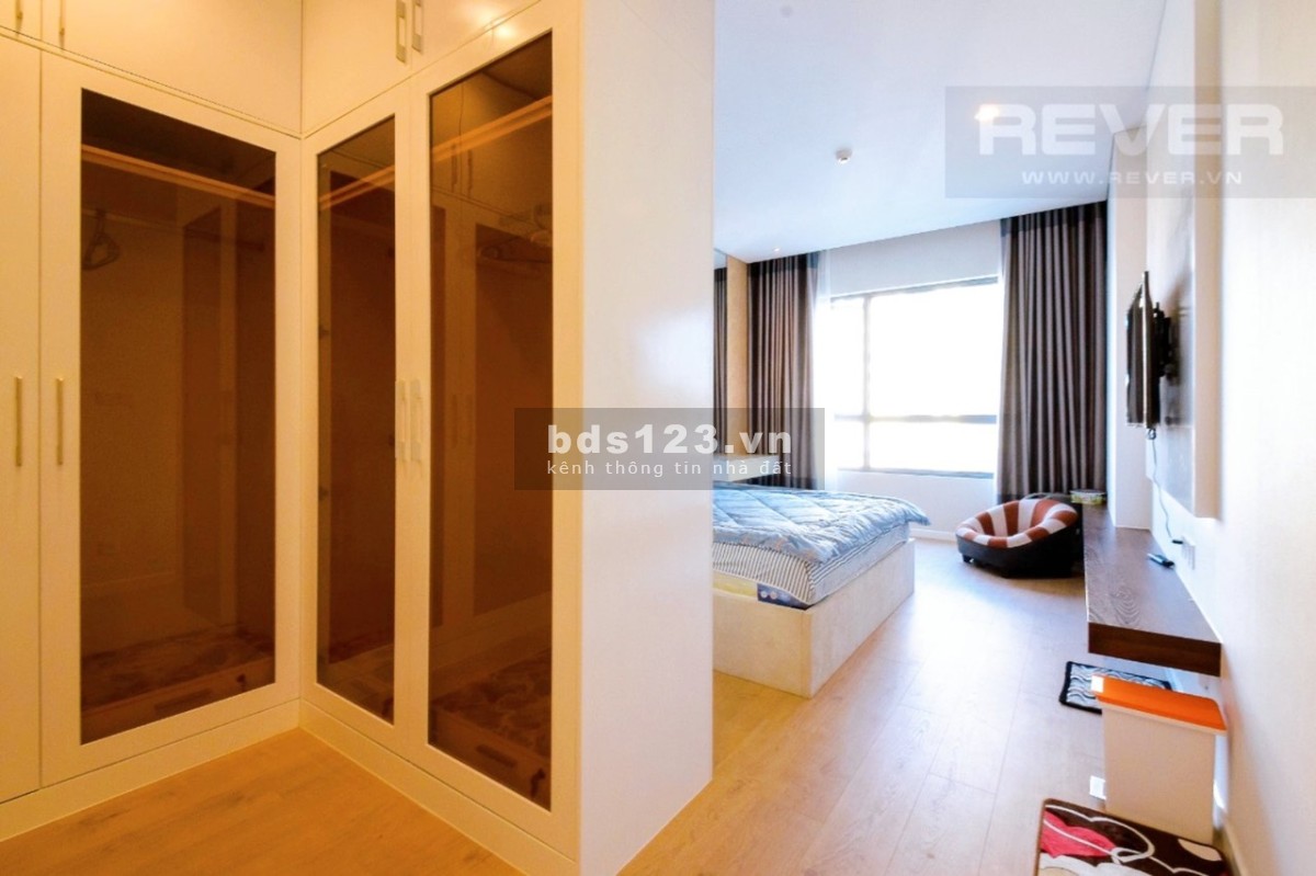 Giảm ngay 5TR cho khách chốt thuê trong tháng. Đảo Kim Cương 2PN View nội khu. Lh Tâm: 0902.0506.43
