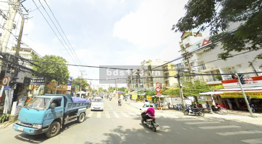 Cho thuê nhà mt Ung Văn Khiêm, Bình Thạnh, ngang 5, giá: 30tr TL