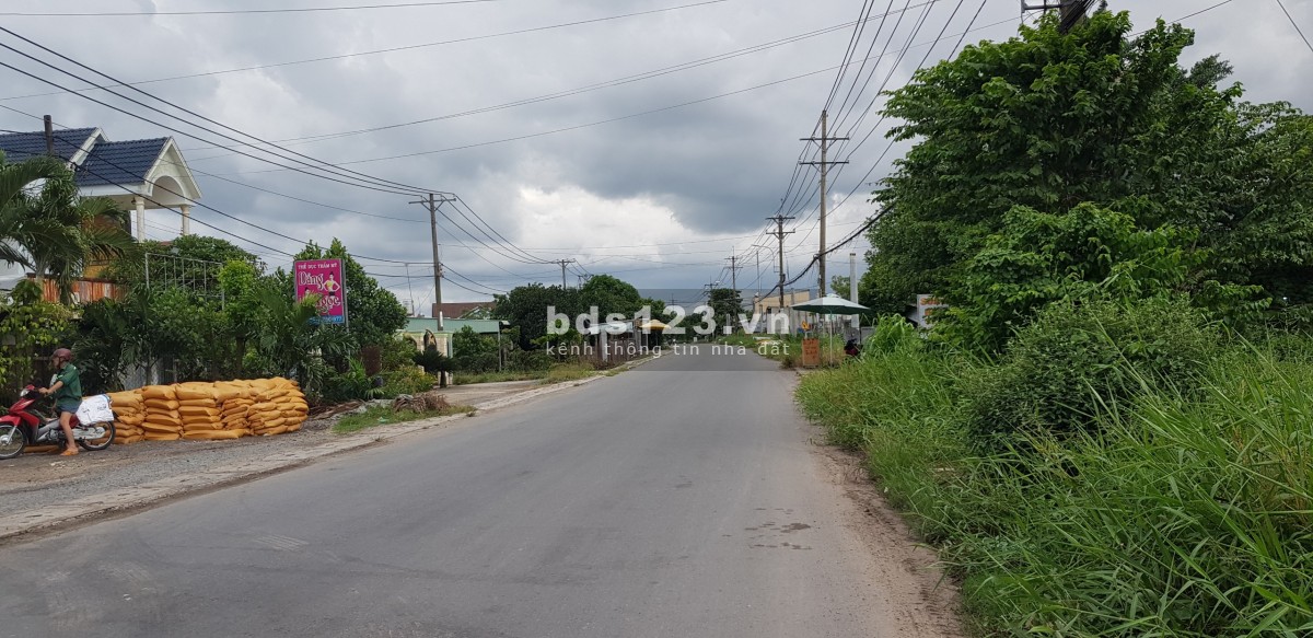 Cho thuê xưởng Mt Bến Than, Tân Thạnh Đông, 9311m2, 50tr/tháng