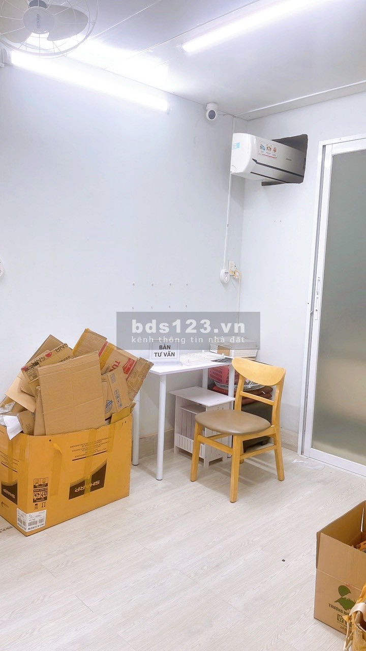 Bán nhà mặt tiền kinh doanh Nguyễn Sơn, quận Tân Phú (4,25x19met) giá 15 tỷ TL