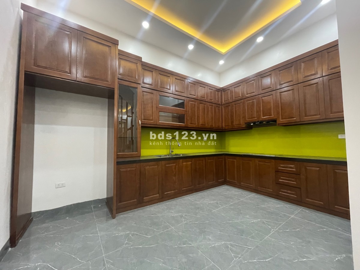 CHÍNH CHỦ CẦN BÁN NHÀ 55M TẠI HOÀNG QUỐC VIỆT