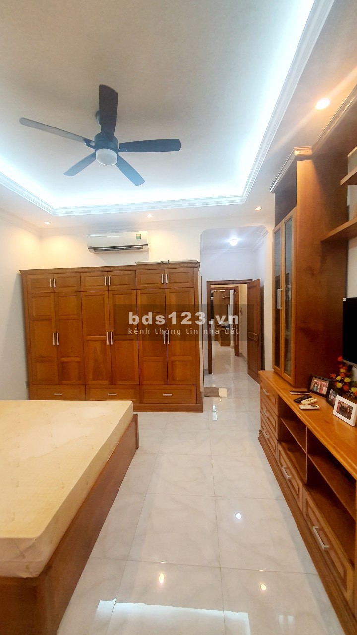 Bán nhà riêng gấp tại HXH Trường Chinh, Quận Tân Bình