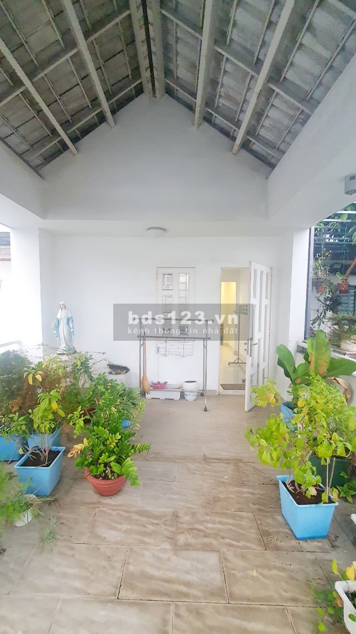 Bán nhà riêng gấp tại HXH Trường Chinh, Quận Tân Bình