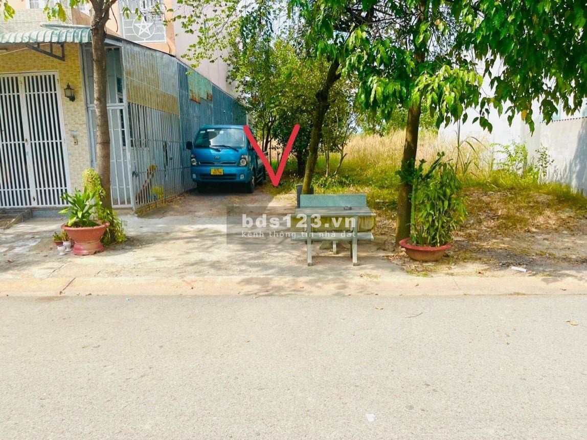 Đất ngộp Tân Định- chủ cần bán gấp về quê ở hẳn giá quá rẻ luôn, sổ hồng riêng xây dựng tự do