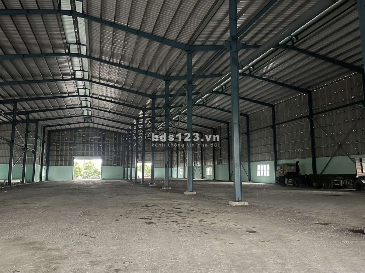 Cho thuê kho xưởng 1500m2, 2500m2, 5000m2, 8000m2 đoạn QL 1A, Mỹ Yên, Bến Lức giáp với Bình Chánh