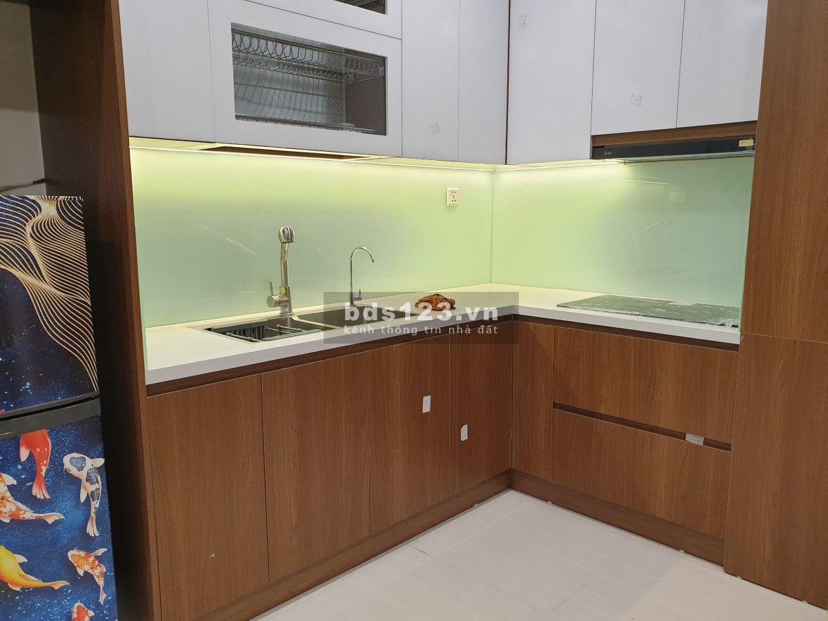 Bán căn hộ 1 ngủ 1 đa năng tầng trung, ngắm bể bơi 43m2 giá 1.78 tỷ Vinhomes Smart city