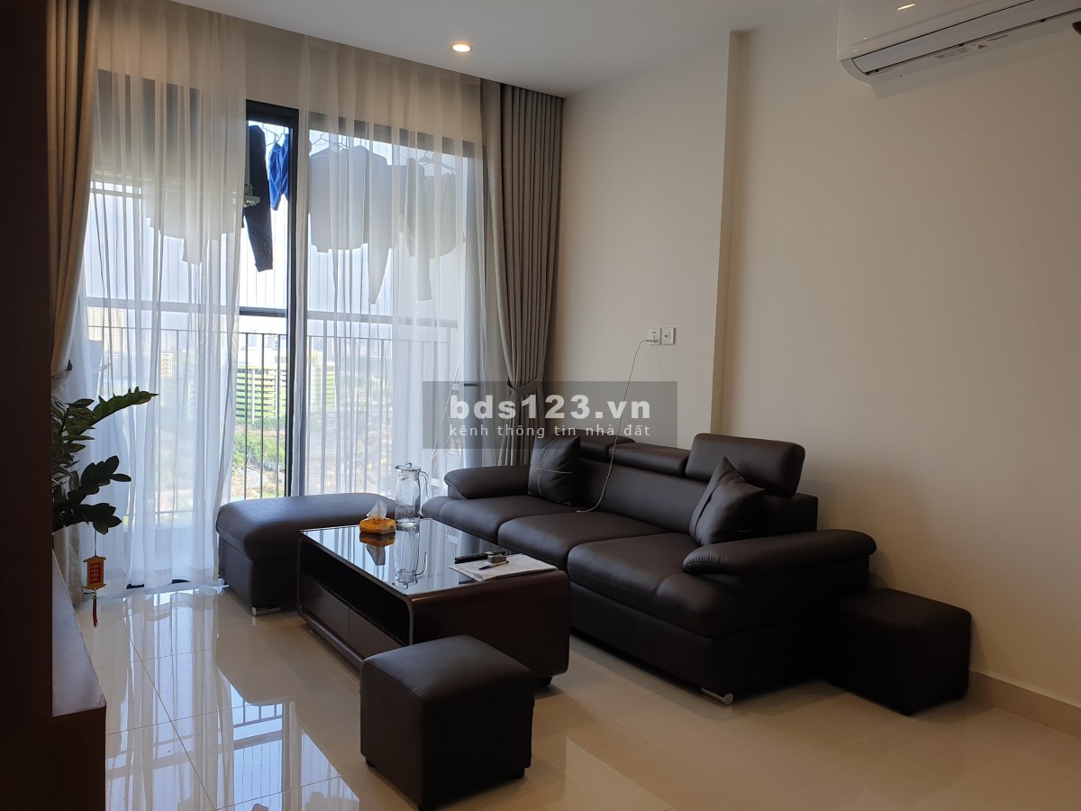 Bán căn hộ 1 ngủ 1 đa năng tầng trung, ngắm bể bơi 43m2 giá 1.78 tỷ Vinhomes Smart city
