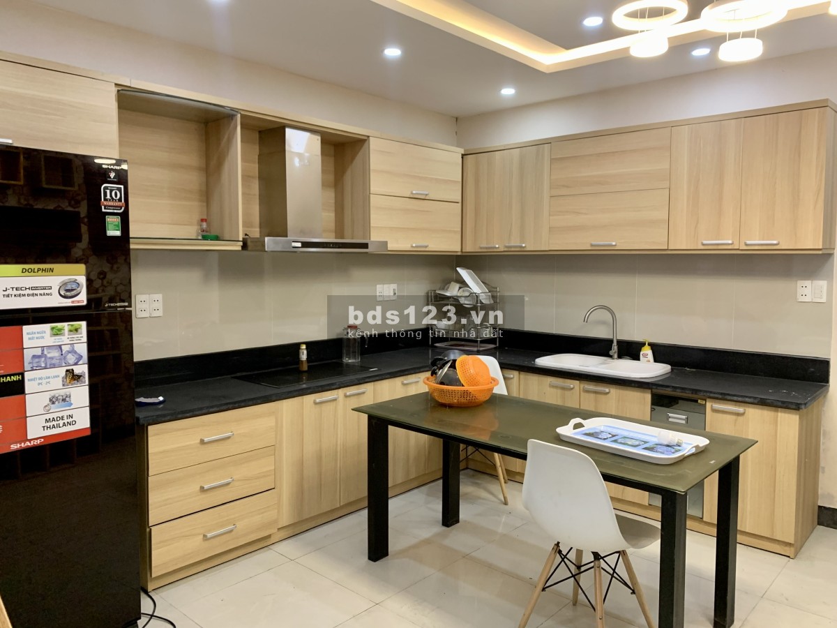 Bán nhà riêng mặt tiền Nguyễn Thi kết cấu 3 tầng giá 5.5 tỷ ngay Lotte Mart Skyline LH 0935 810 900
