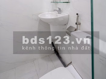 Cho thuê căn hộ Studio full nội thất ban công lớn gần ĐH UEF Q4, Q1