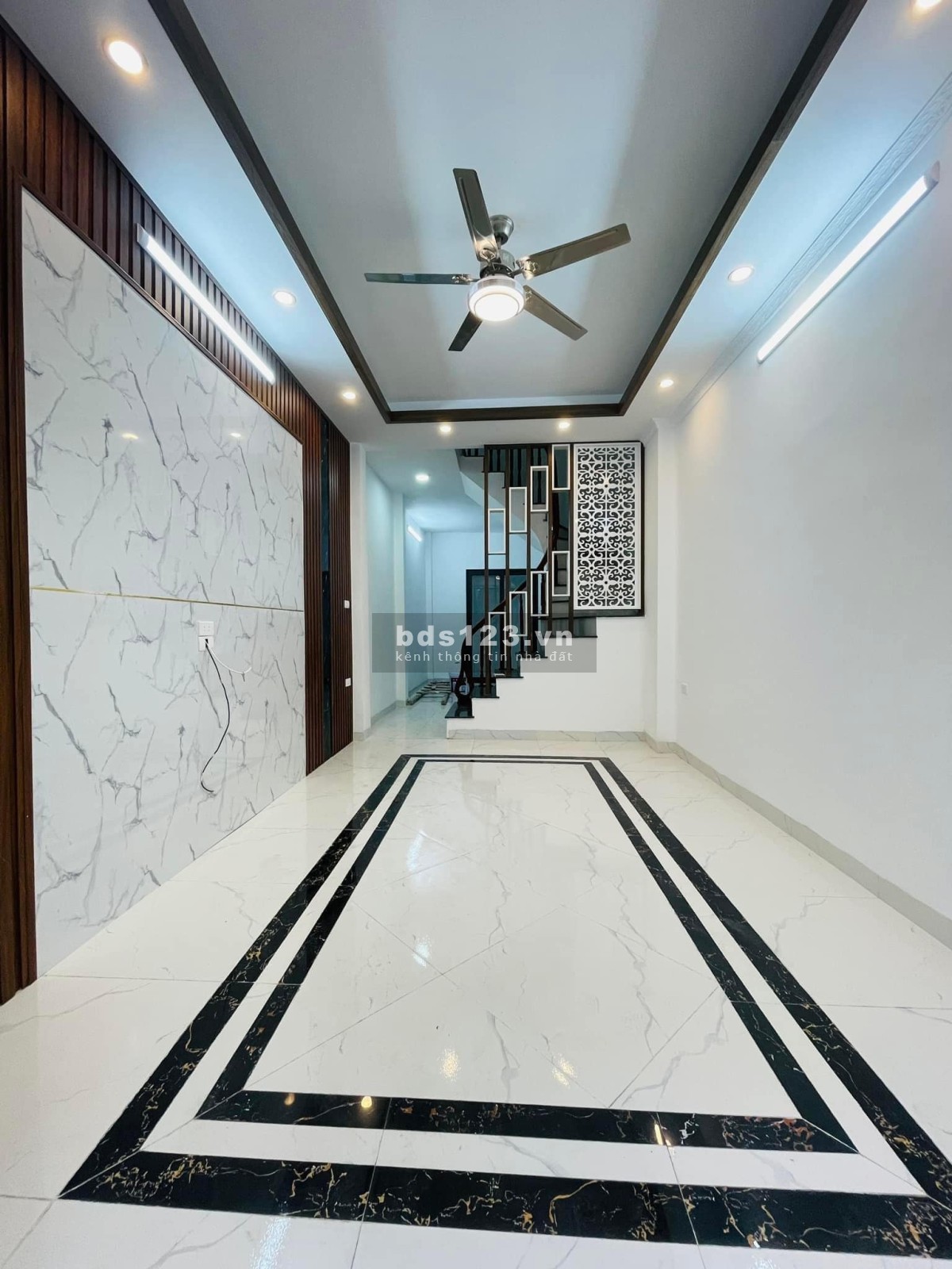 Hot trung tâm Hai Bà Trưng - Nhà mới đẹp - Lô góc ba mặt thoáng - Hàng xóm Times City