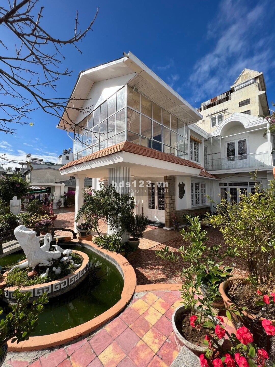 Cần cho thuê Biệt Thự có diện tích (950m2)