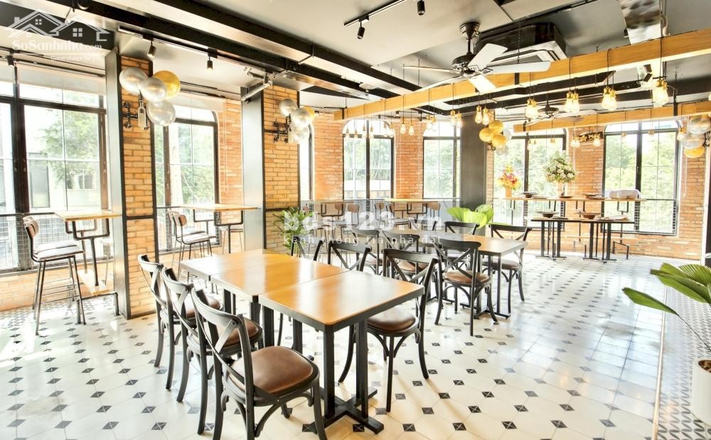 Cho thuê toà nhà 2MT Lê Thánh Tôn, Quận 1. DT: 12x15m, KC: Hầm 10 Tầng. Giá 500 triệu. LH 0911989098