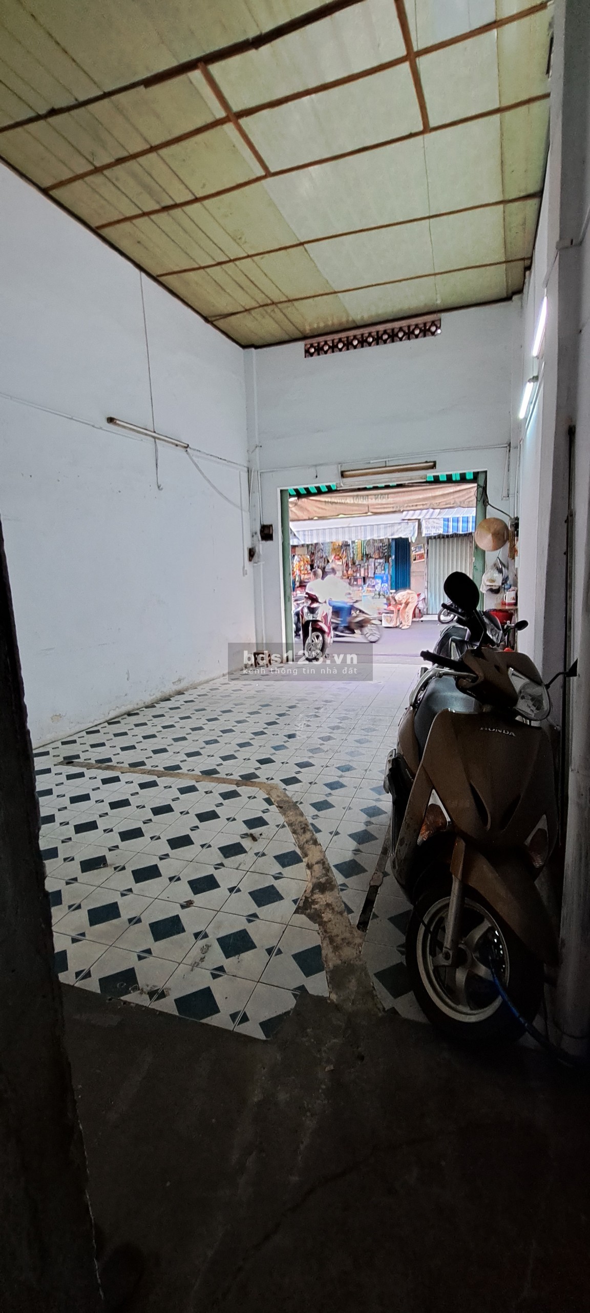 Chính chủ cho thuê mặt bằng mặt tiền đường Trần Văn Đang