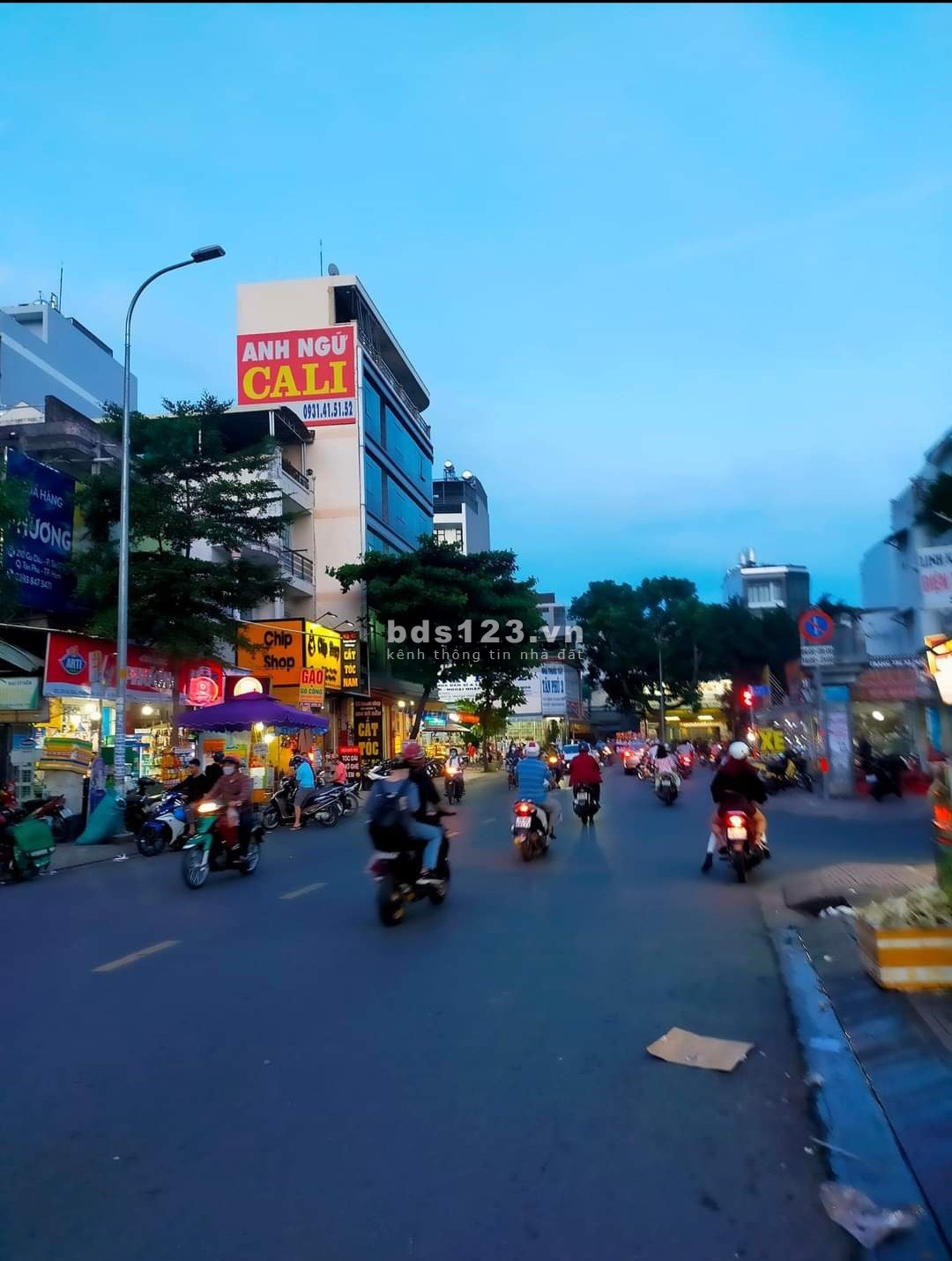 Bán nhà nhỏ, SHR trung tâm Tân Phú. chỉ 2ty