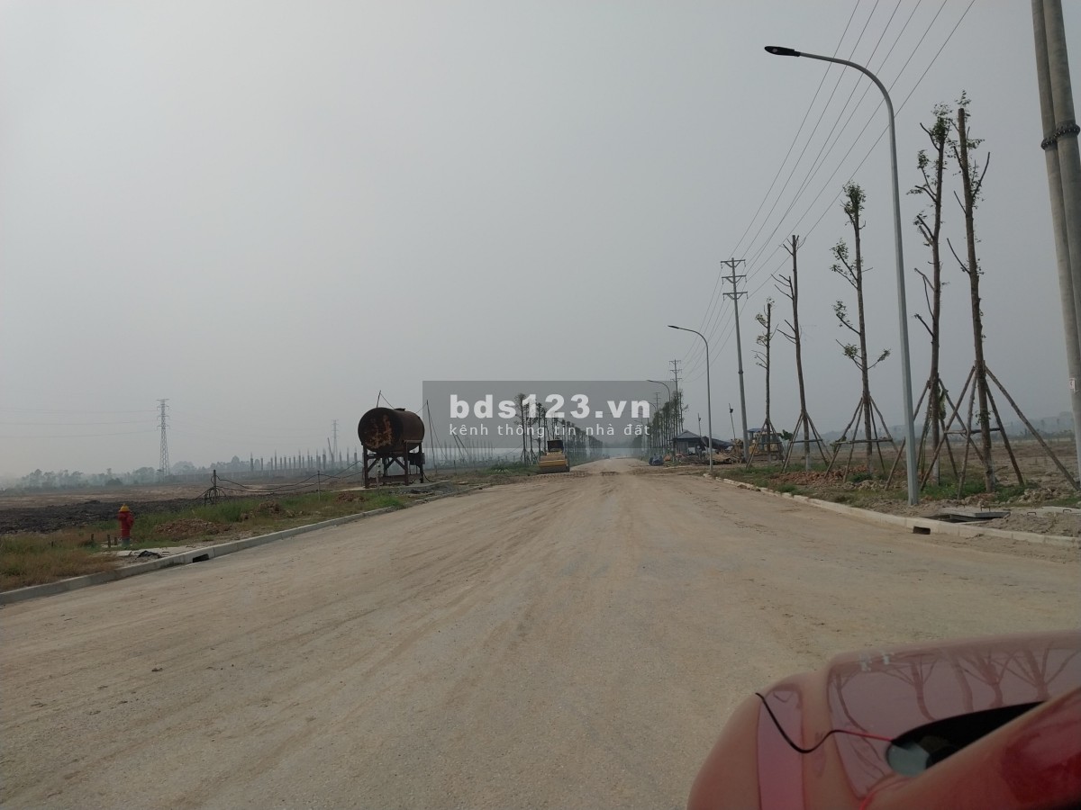 Chuyển nhượng 2 ha đất công nghiệp mặt đường 379 Văn Giang, Hưng yên. Lô góc 2 mặt tiền cực đẹp