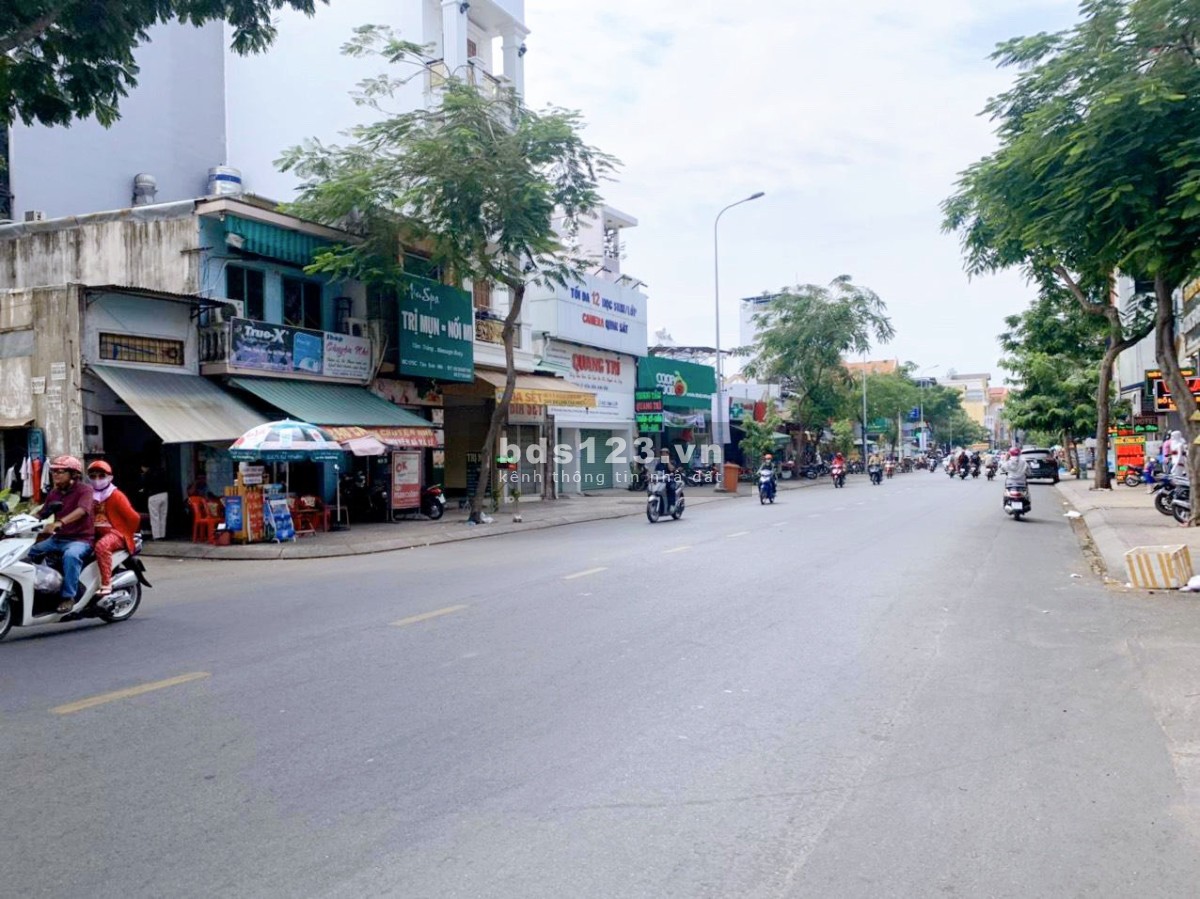 Bán Nhà Góc 2 Mặt Tiền Kinh Doanh Tân Sơn Nhì, Quận Tân Phú. Dt 4,4x18m 15 Tỷ