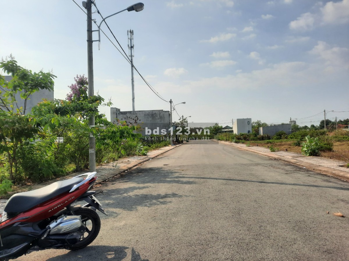 52m, 1750tr, Đất Long Phước, Q9. Rẻ nhất thị trường.