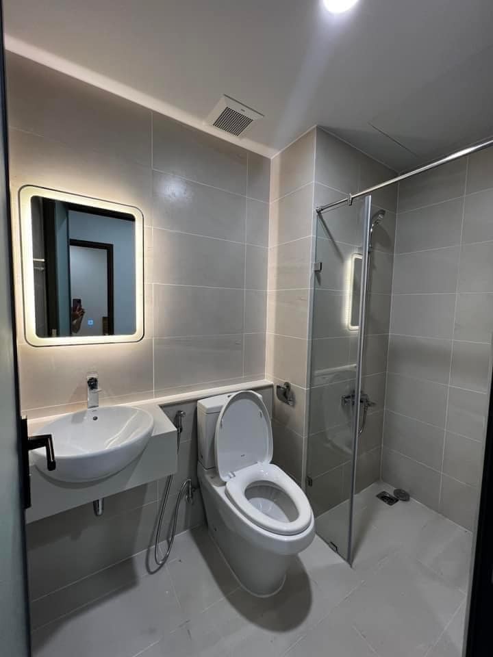 Căn góc 2PN 73m2 Q7 Riverside máy lạnh và rèm cửa giá 8.5triệu