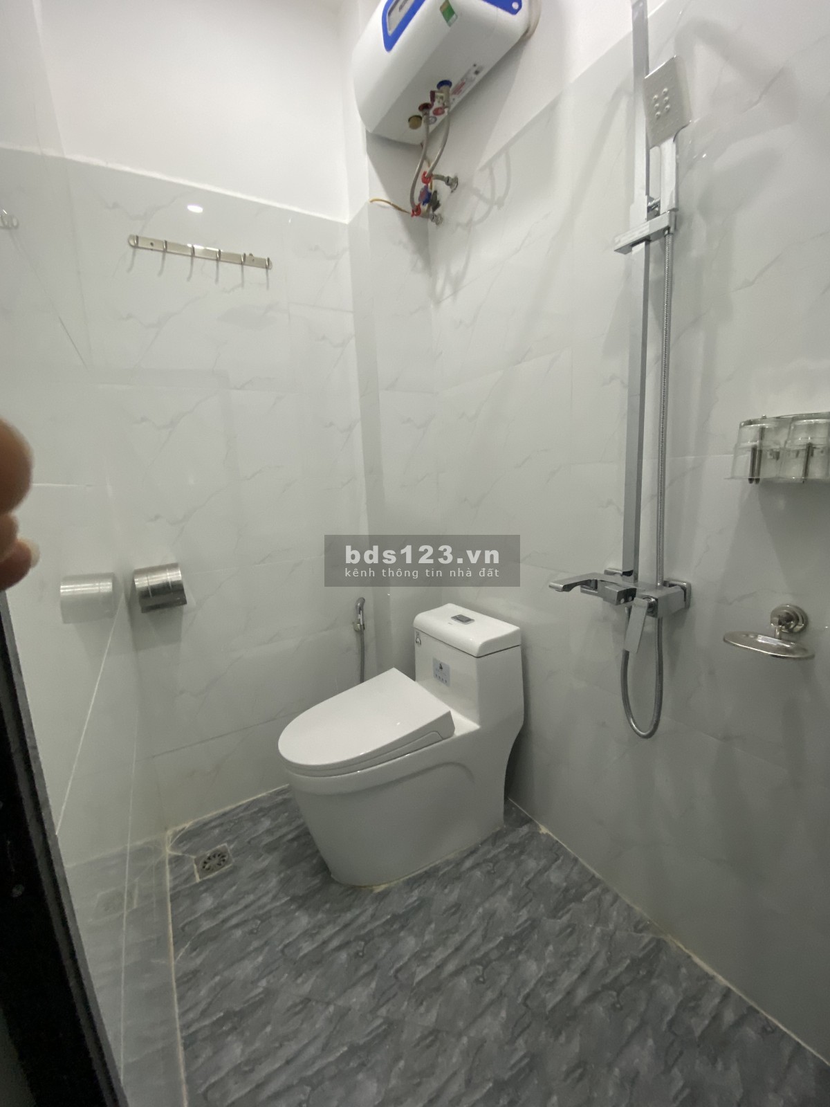SIÊU PHẨM NHÀ PHỐ TÂN MAI - HIỆN ĐẠI FULL NỘI THẤT - Ô TÔ ĐỖ CỬA - MẶT TIỀN 4.5M - 3.7 TỶ