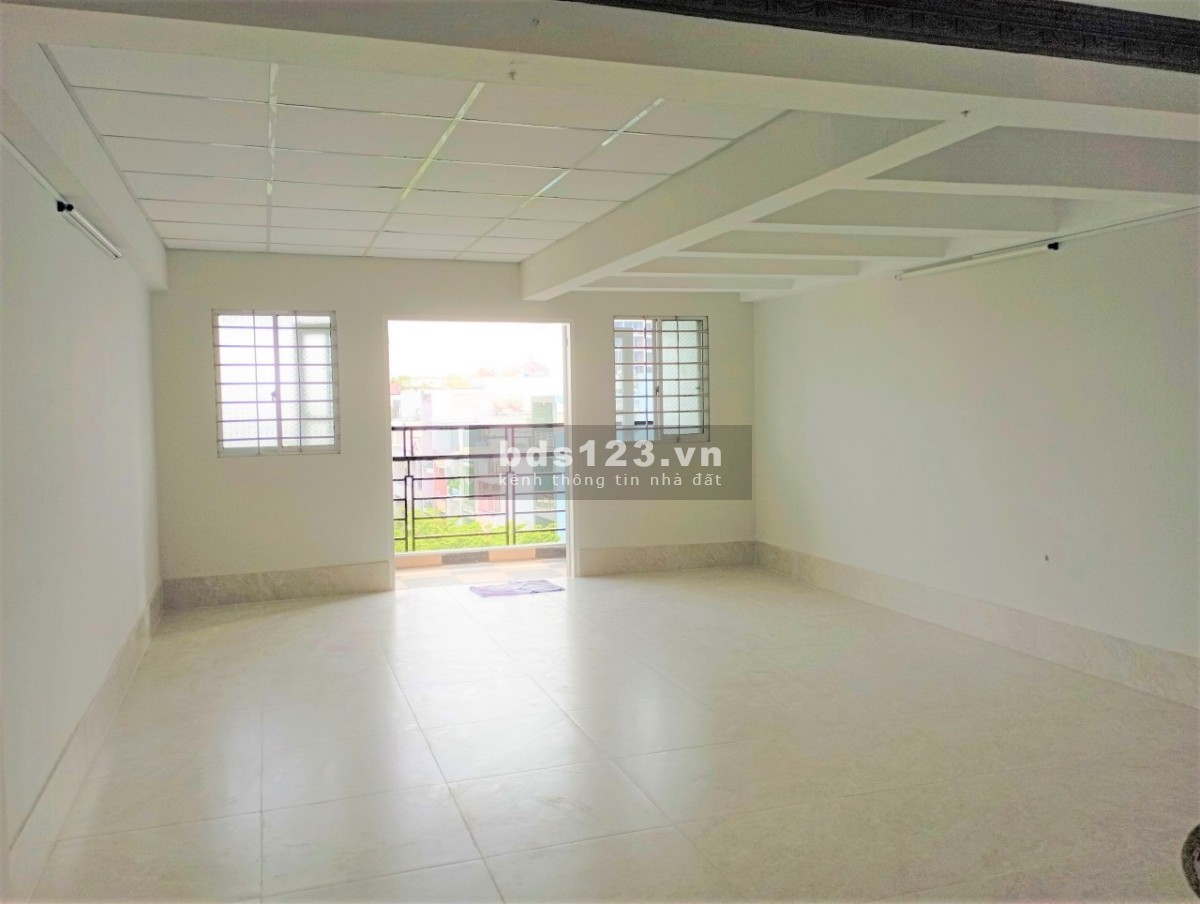 Cho thuê nhà mặt tiền nguyên căn tại Bình Phú 1