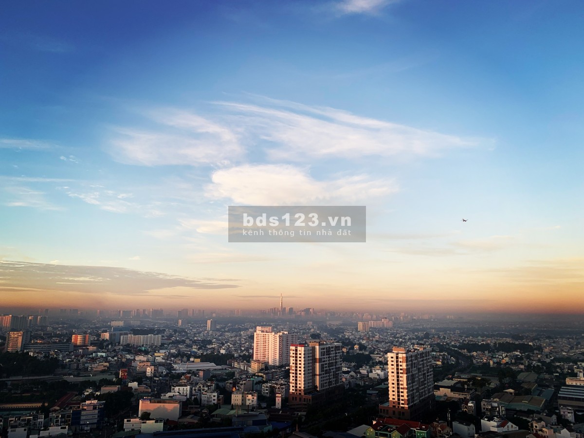 Bán chung cư Opal Boulevard giá 3.150 tỷ view landmark 81