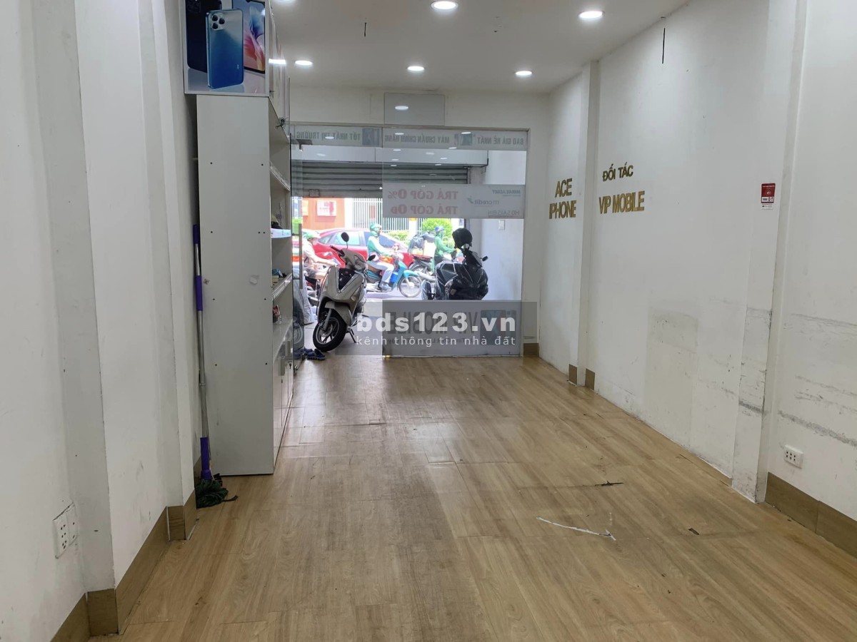 Cho thuê nhà nguyên căn 2 tầng mặt tiền Hoàng Văn Thụ giá cực sốc