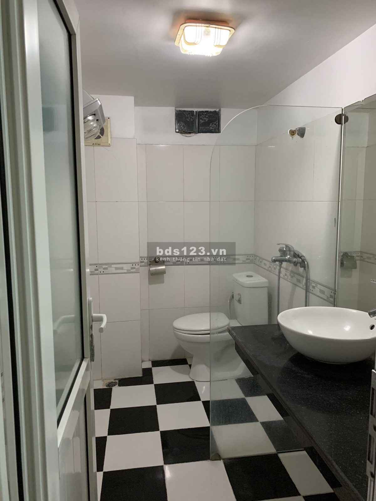 Bán nhà mới Tam Trinh full nội thất 40m2 - 5 tầng - 3,6 tỷ - Đa dạng tiện ích xung quanh