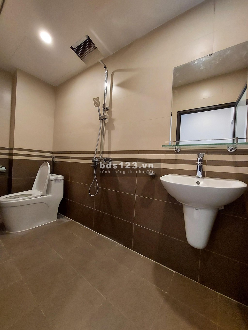 Bán nhà gấp siêu rẻ - Lô góc Tam Trinh - Mới tinh thiết kế hiện đại - 45m2 - Chỉ 3.6 tỷ