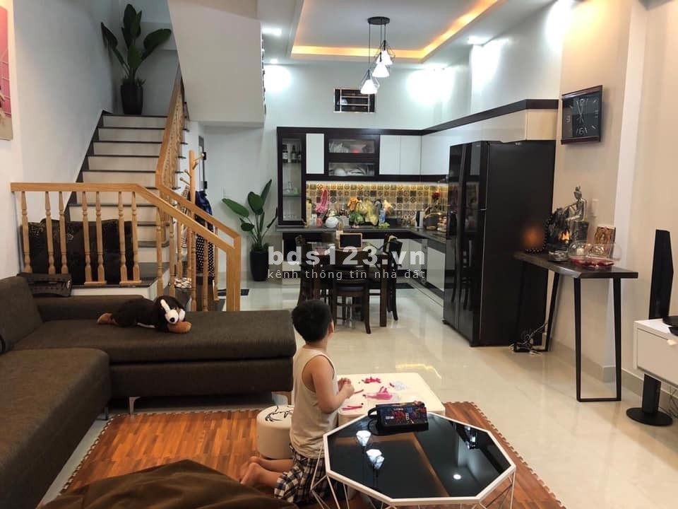 Bán nhà riêng Trần Quốc Vượng, Cầu Giấy, DT 40m², căn góc giá chỉ hơn 3 tỷ